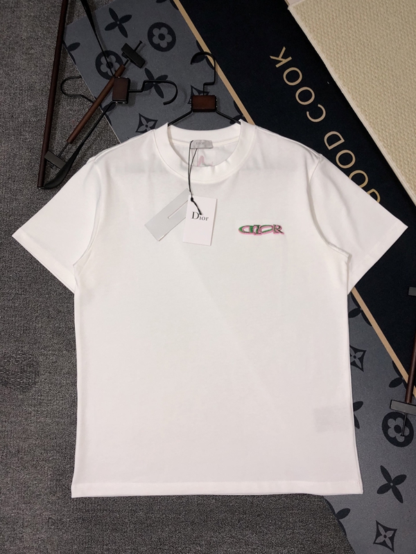 ブランドTシャツ正面デザイン